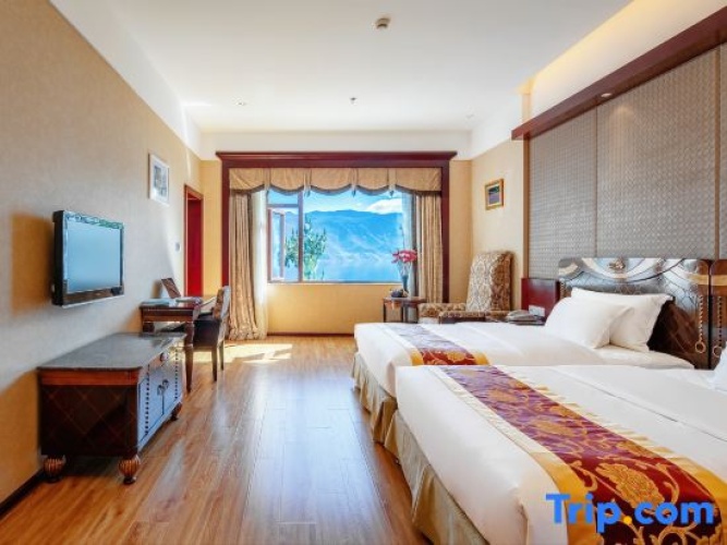 Family Suite with lake view