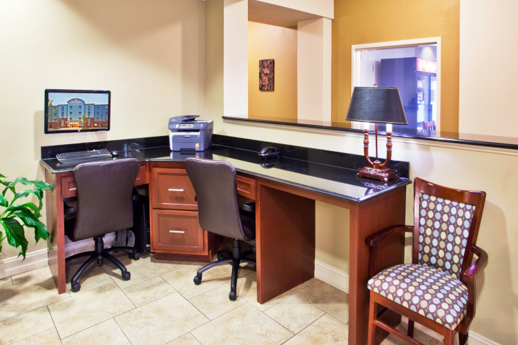 Candlewood Suites Athens by IHG