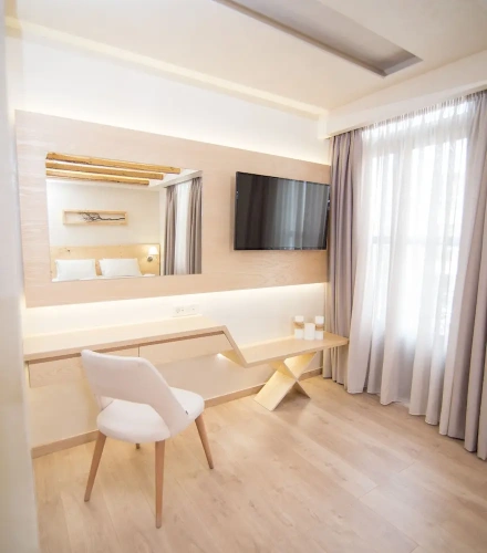Superior Double room with balcony and with city view