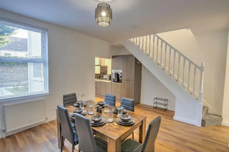2 Bed House, Family Friendly With Garden