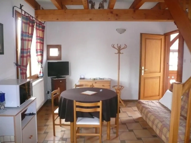 Apartment with street view