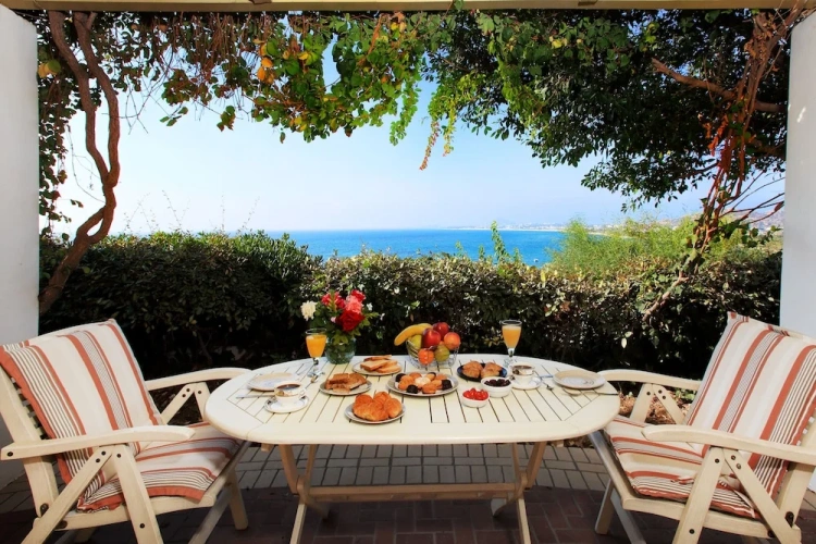 1 Bedroom Superior Double Suite beachfront