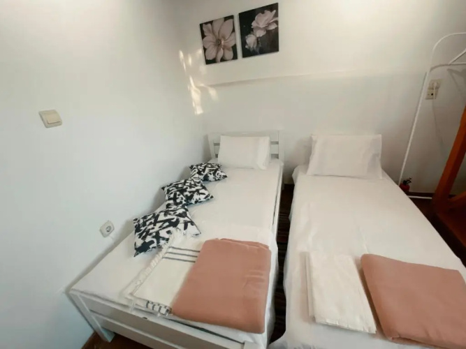 lOLAOS SUITE 2