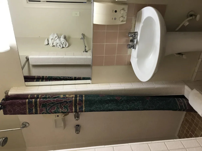 Budget Inn
