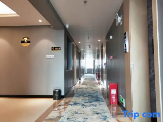 YZ Boutique Hotel