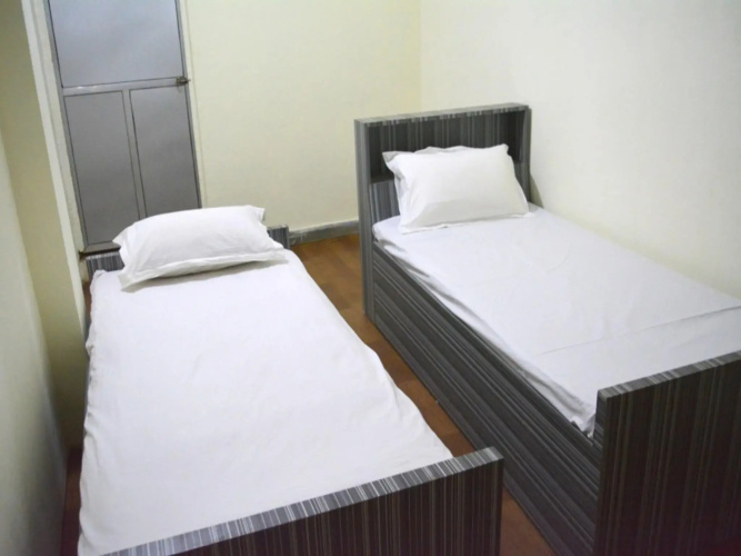 Hotel Dhingra Residency
