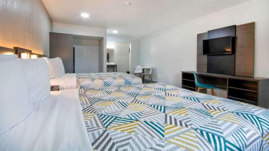 Standard Quadruple room