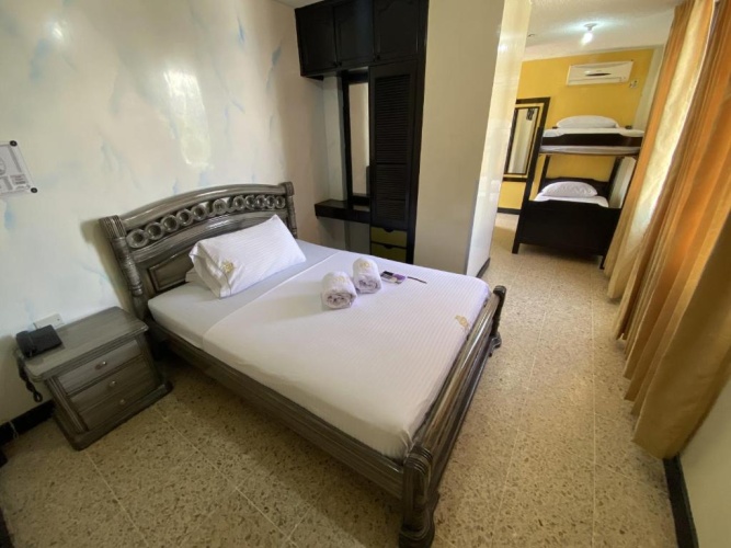 Standard Triple room
