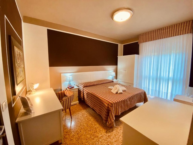 Standard Double room with view