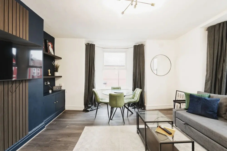 Garmoyle Road Flat 2