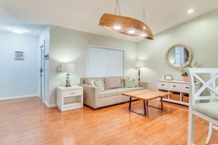 3 Bedrooms Cottage