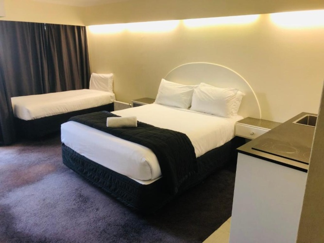 Deluxe Triple room