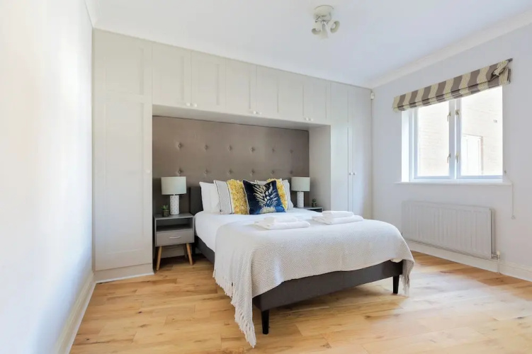 Comfortable 2 Bed Apartment by Tower Bridge