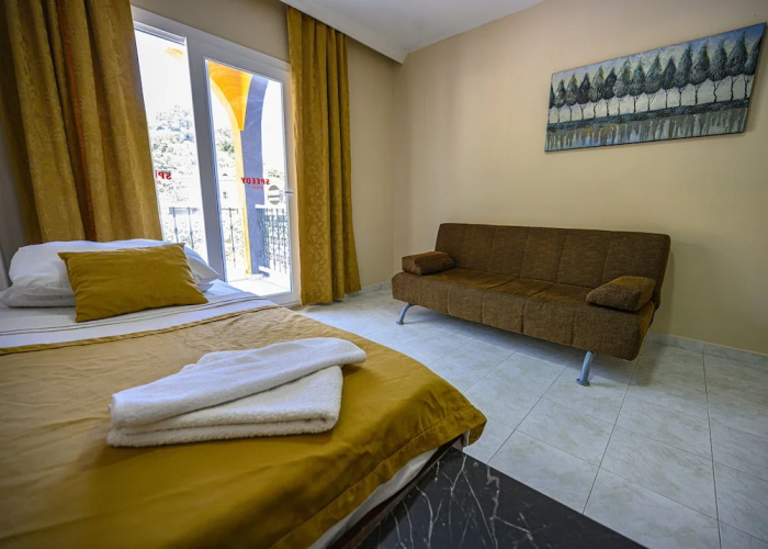 Can Apartments
