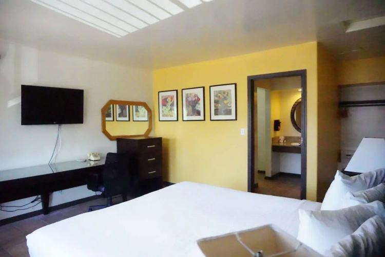 Casa Bella Inn