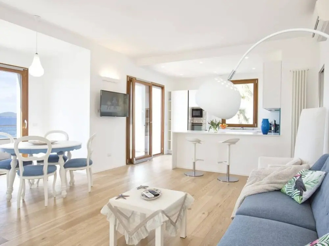 Alghero, Pleiadi apartment for 5 people with sea view