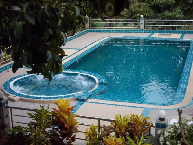Baansuanrudee Resort