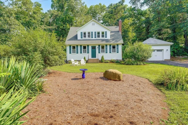 3 Bedrooms Cottage