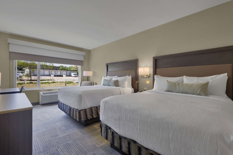 Quadruple Suite