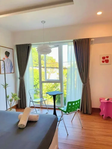 Deluxe Studio