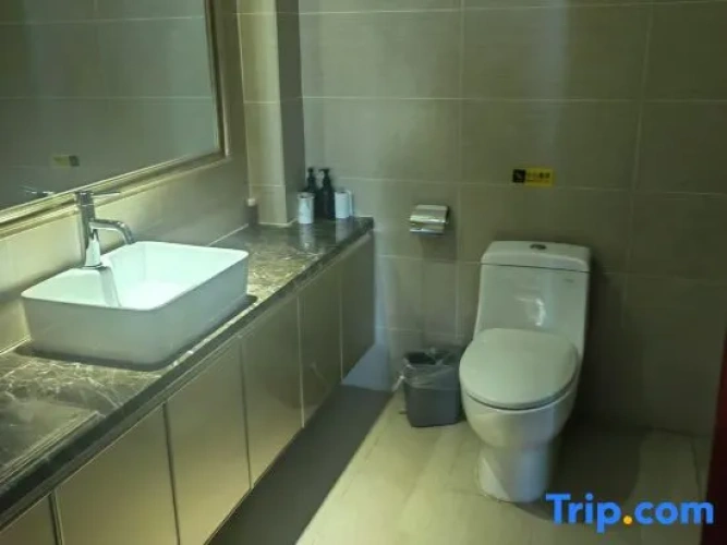 Quadruple Family Suite