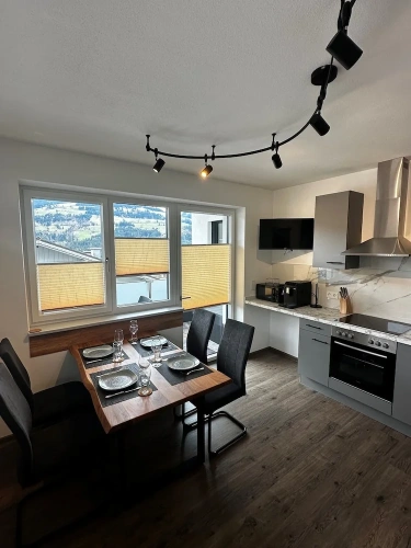 2 Bedrooms Comfort Apartment with balcony and with mountain view