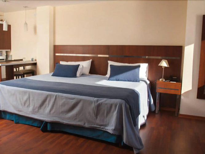 Hotel Puerto Amarras