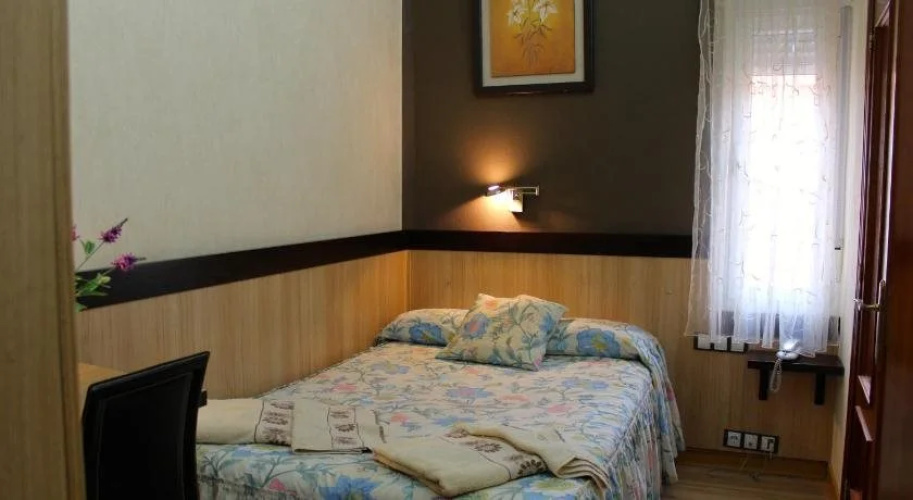 Hostal De La Torre