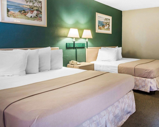 OYO Hotel Mustang Silverspring FL