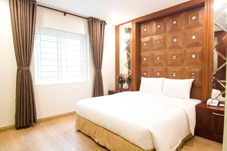 Canary Hotel & Apartment