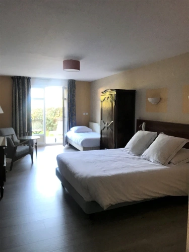 Standard Double Basement room