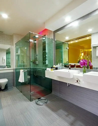 Grand Quadruple Family Suite with sea view