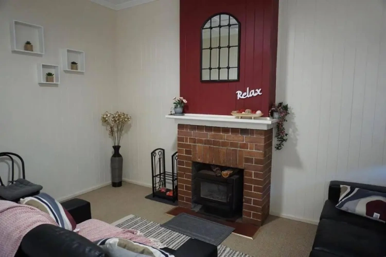 2 Bedrooms Cottage