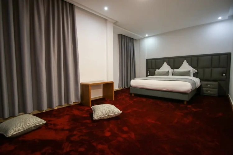 Double Suite