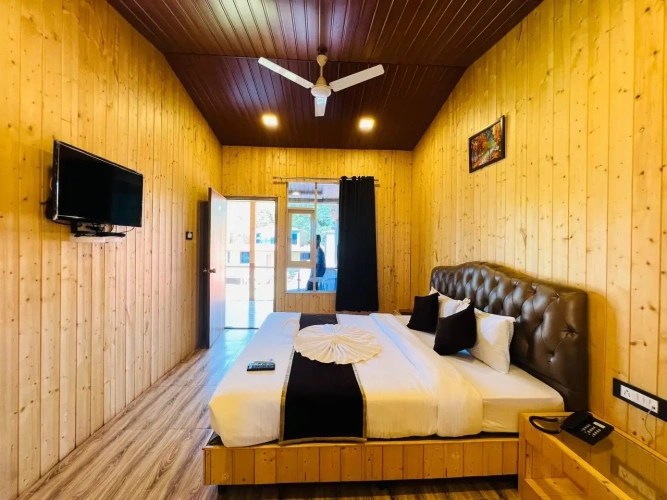 Double Cottage