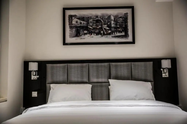 Naylover Hotel Suites