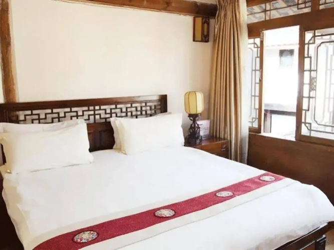 Golden Waterfront Inn