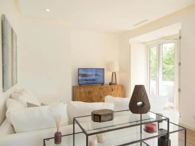 Eduardo vii park great bright apt with ac elevator