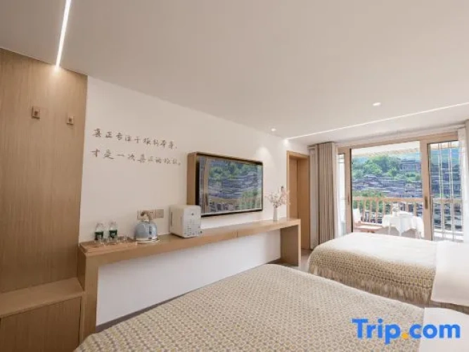 Standard Twin room with panoramic view