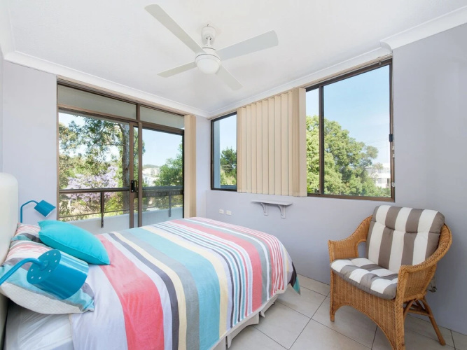 Commodore, Unit 1/9 Donald Street