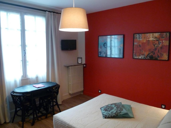 Standard Triple room