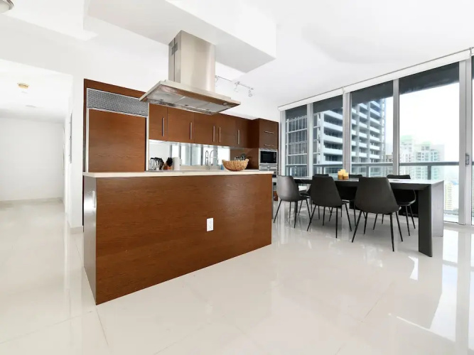 Miami World Rental - Iconbrickell 3210