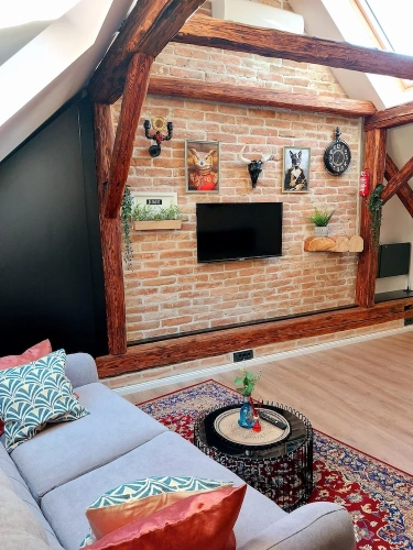 Deluxe Studio