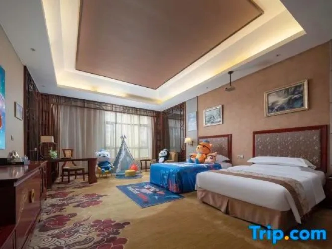 Classic Quadruple Family Suite