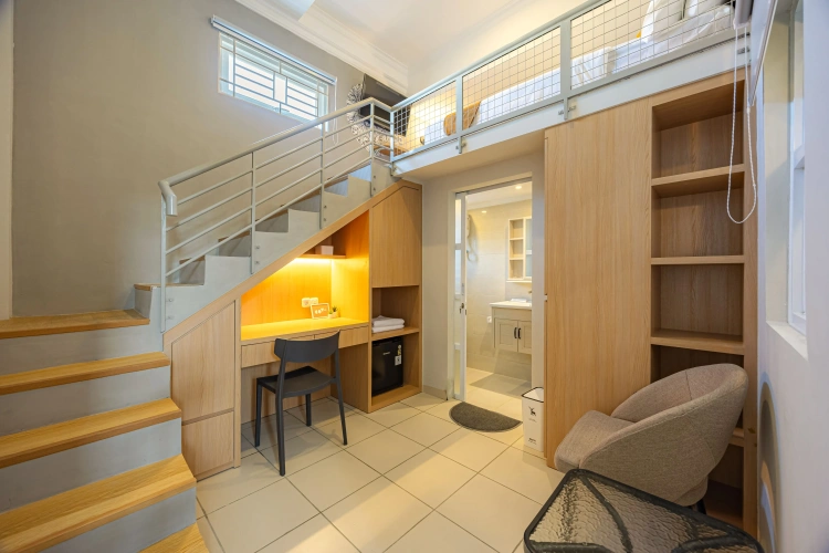 Deluxe Attic room