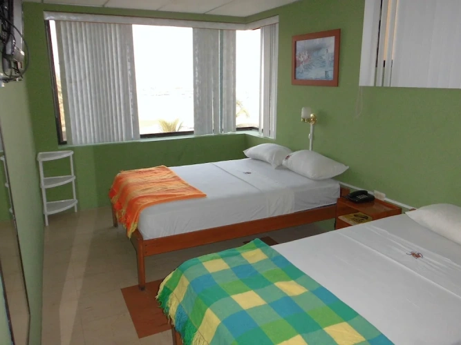 Standard Quadruple room with ocean view
