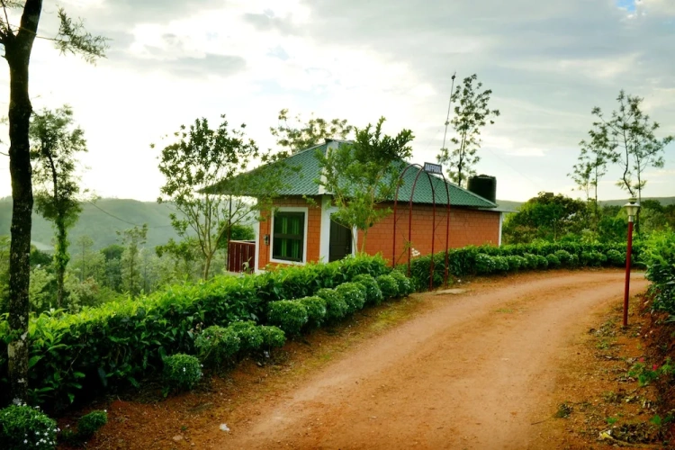 1 Bedroom Cottage with balcony and with view
