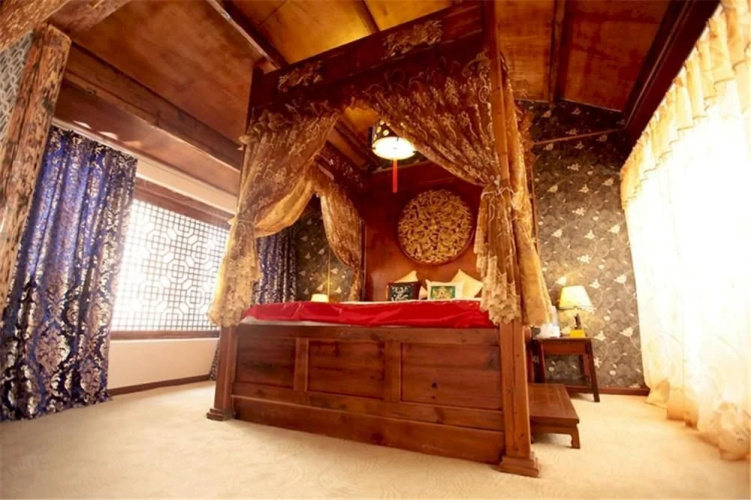 Lijiang Chihe Jingpin Inn