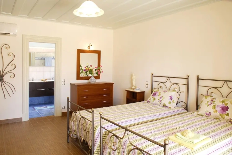 5 Bedrooms Deluxe Villa with sea view