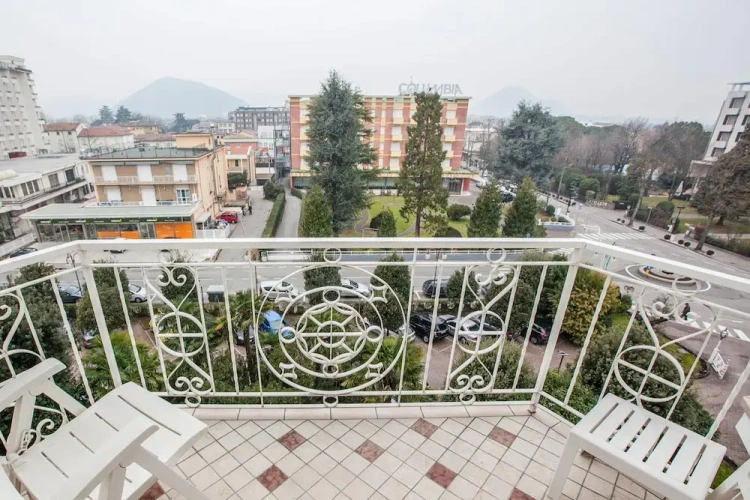 Standard Double room with balcony